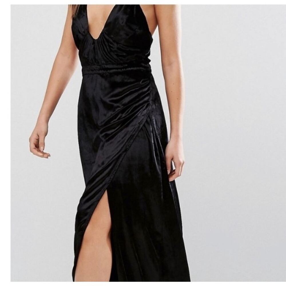 NWT NEW The Jetset Diaries Black Velvet Saskia Maxi Dress with Slit XS - Picture 2 of 9